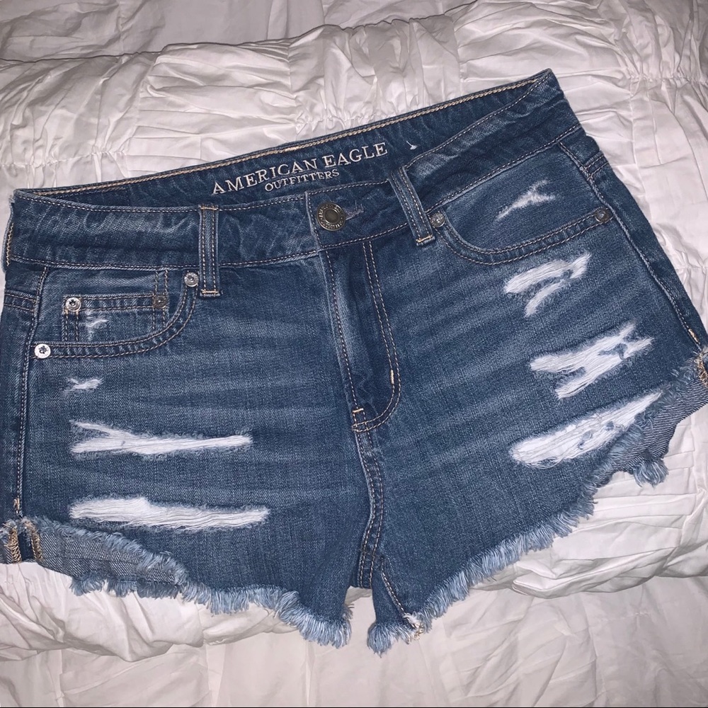 American Eagle Tomgirl shorts